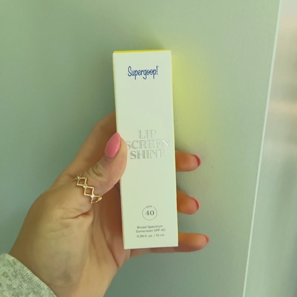 Supergoop lip screen shine 40spf